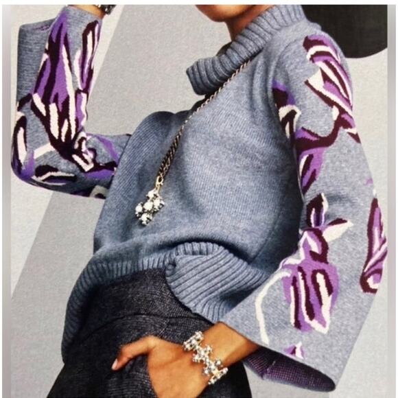 CAbi Eden Pullover Turtleneck Sweater Sz Small EUC Floral Bell Sleeves Gray 3704 - Picture 2 of 12